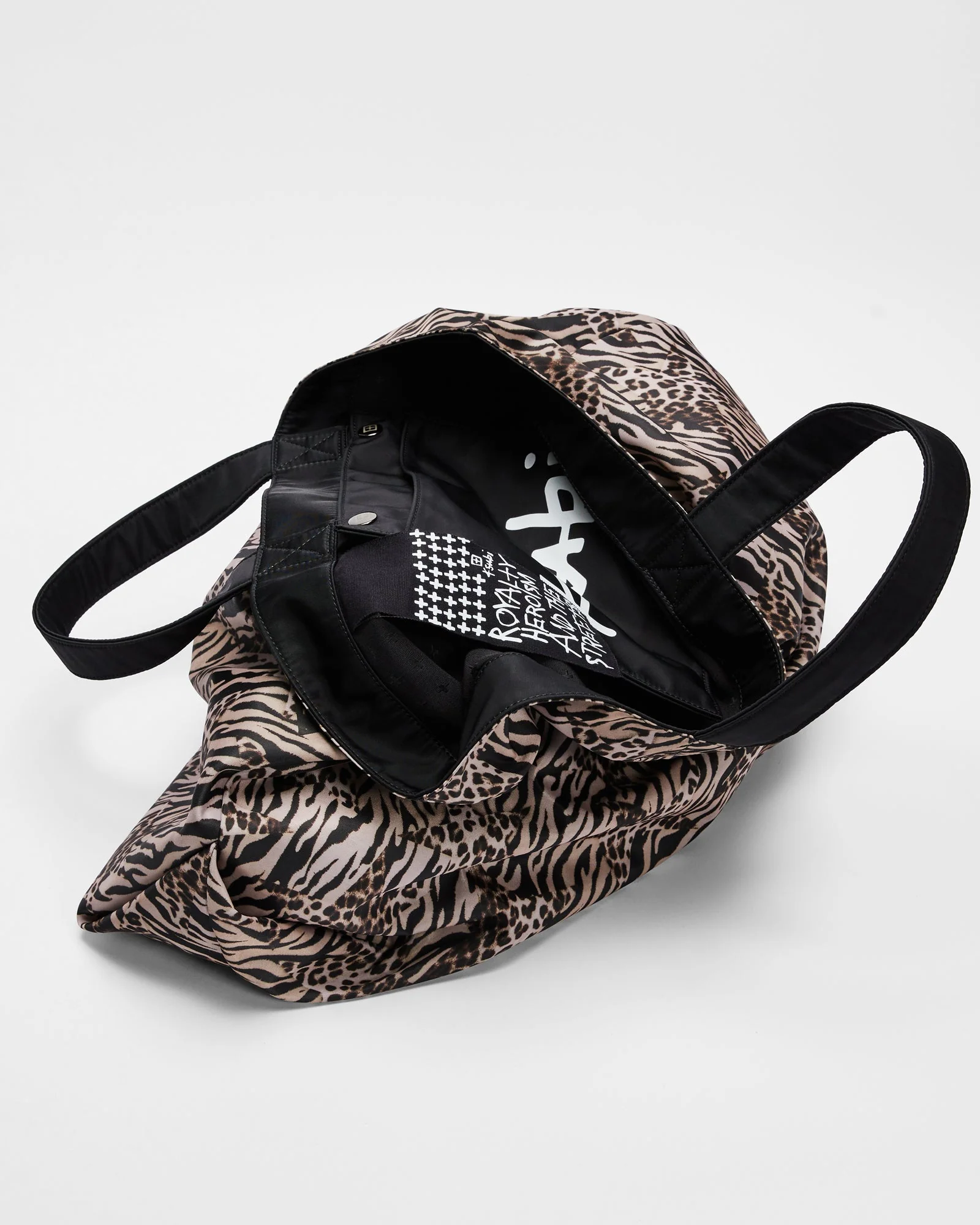 ZOO NYLON TOTE - Image 4